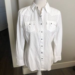 Button Down Ariat